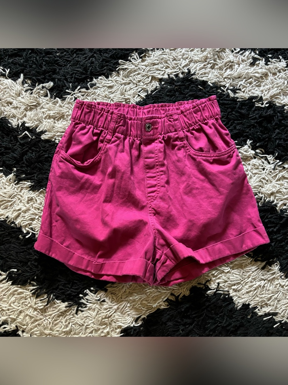 H&M Casual Bright Pink High Waisted Shorts Women’s Small